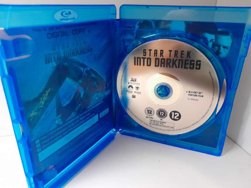 Star Trek - Into the Darkness (Blu-ray and Blu-ray 3D)