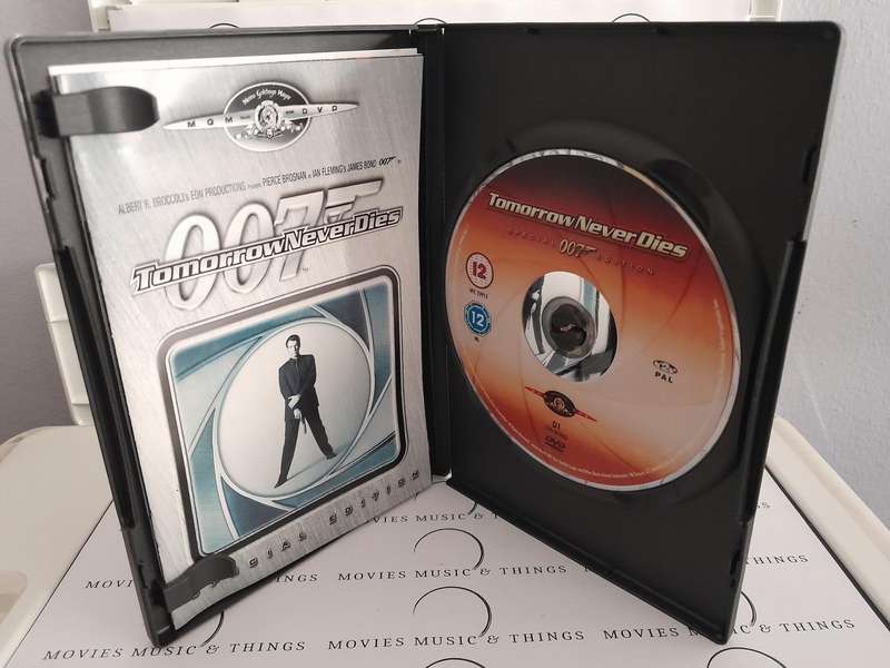 007 - 1997 - Tomorrow never dies (DVD) Special edition