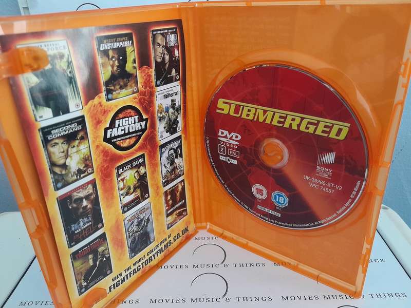 Submerged - Steven Seagal (DVD)
