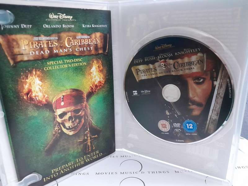 Pirates of the Caribbean The Curse of the Black Pearl - Johnny Depp (DVD)