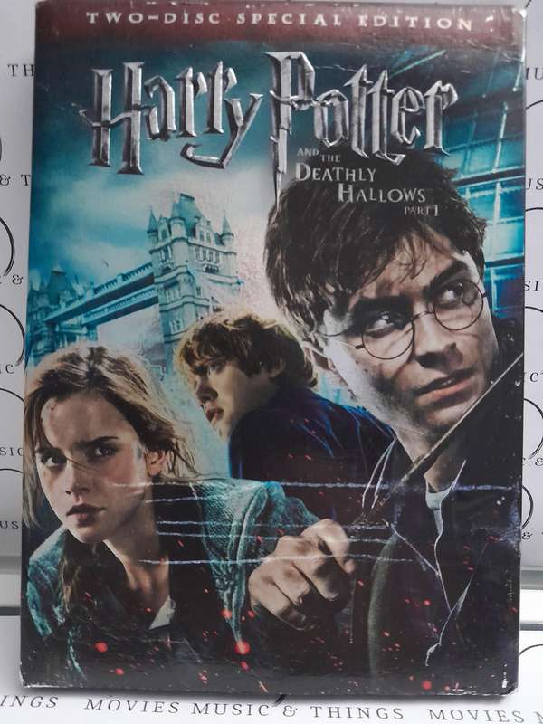 Harry Potter and the Deathly Hollows Part 1 (DVD)