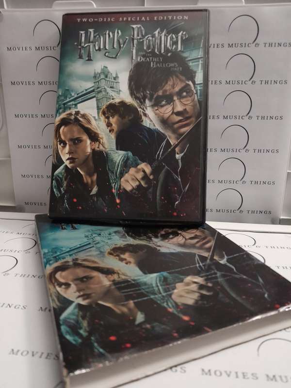 Harry Potter and the Deathly Hollows Part 1 (DVD)