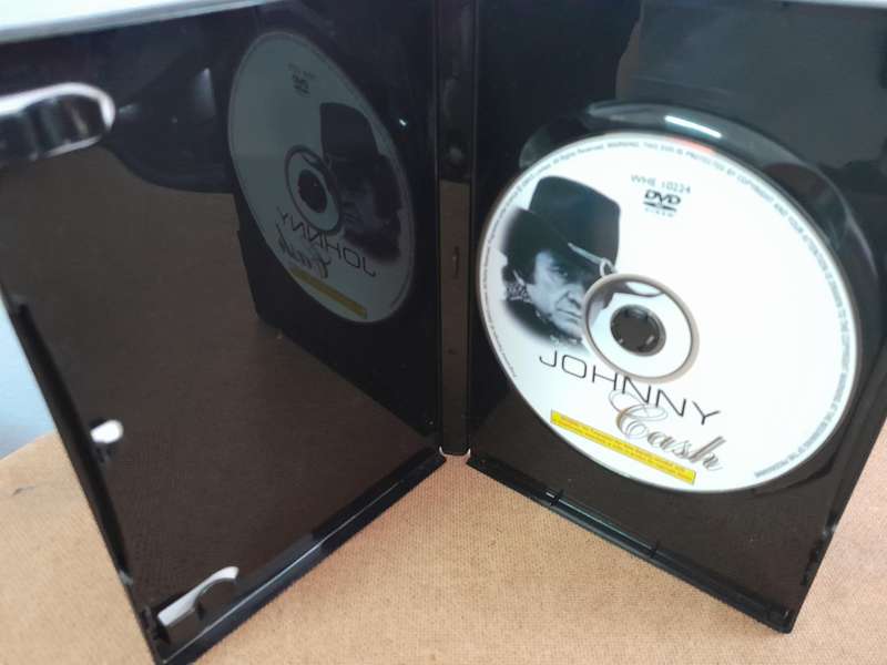 Johnny Cash - Man in Black Double CD & The Man in Black - His Early Years DVD (CD&DVD)