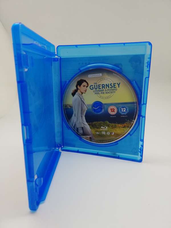 The Guernsey literary and potato peel pie society (Blu-ray Disc)