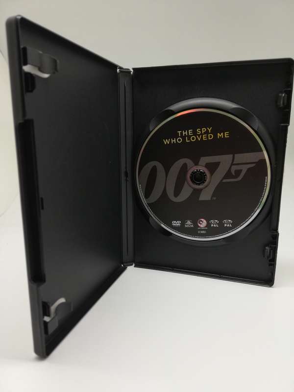 007 - 1977 - The spy who loved me (DVD)