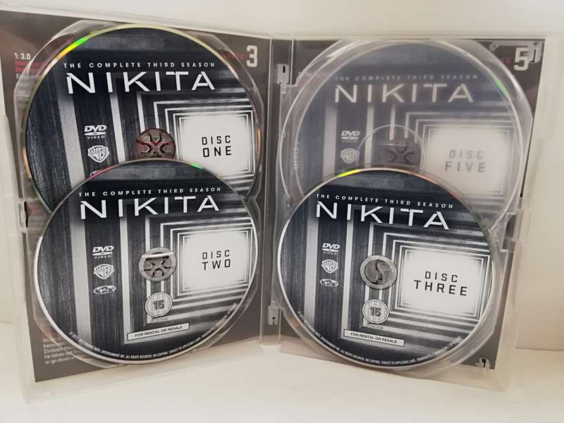Nikita - The Complete TV Series - Looks Do Kill (DVD)
