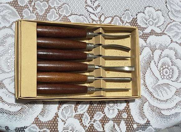Wood carving Chisels tool set. 6 piece.  No: 2600.  6 1/2 "