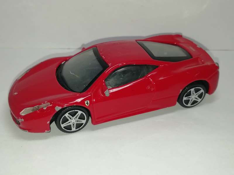Ferrari 458 Italia Bburago die-cast car 1:43