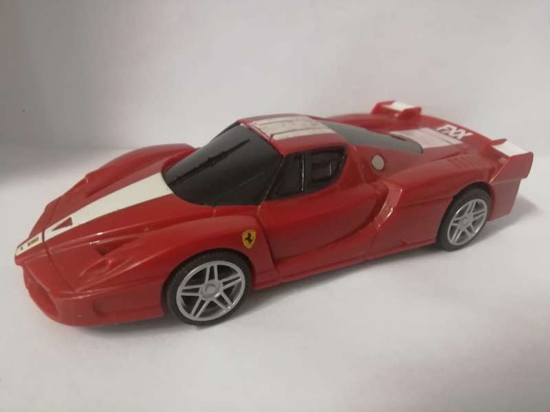 Ferrari FXx Shell v-Power plastic car with pull back action 1:38