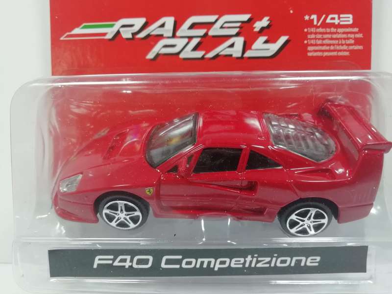 Ferrari F40 Competizione in original box Bburago 1:43