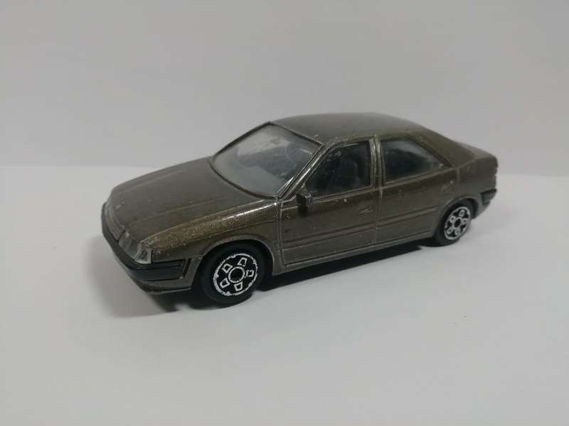 Citroën Xantia Bburago 1:43