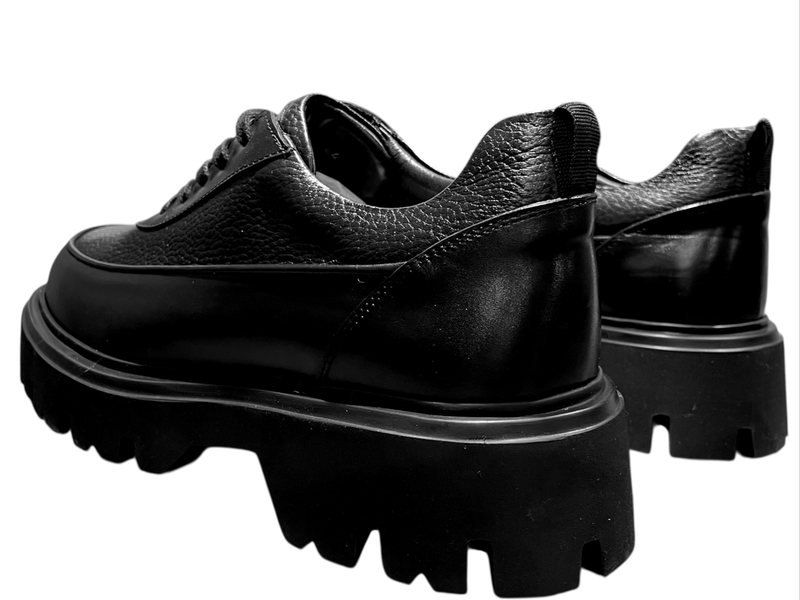 Mens leather lace-up sneakers