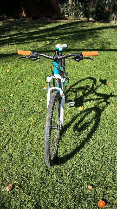 Silver back splash 2 mountain bike