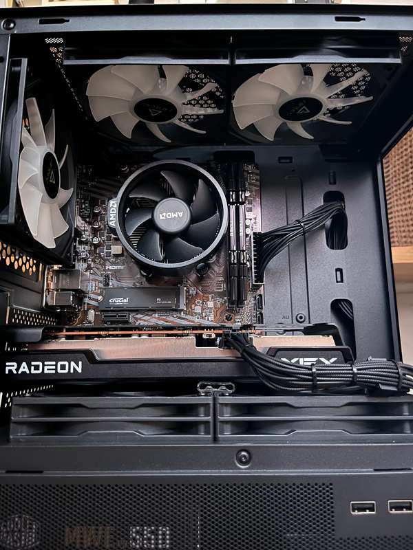 RX6600 Ryzen 5 5500 gaming PC