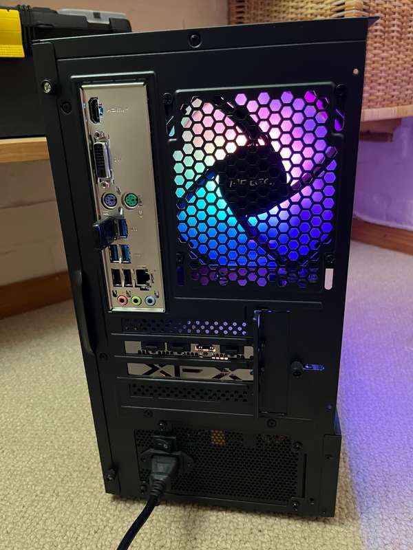 RX6600 Ryzen 5 5500 gaming PC