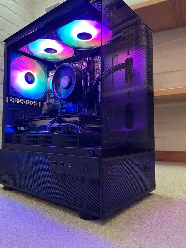 RX6600 Ryzen 5 5500 gaming PC