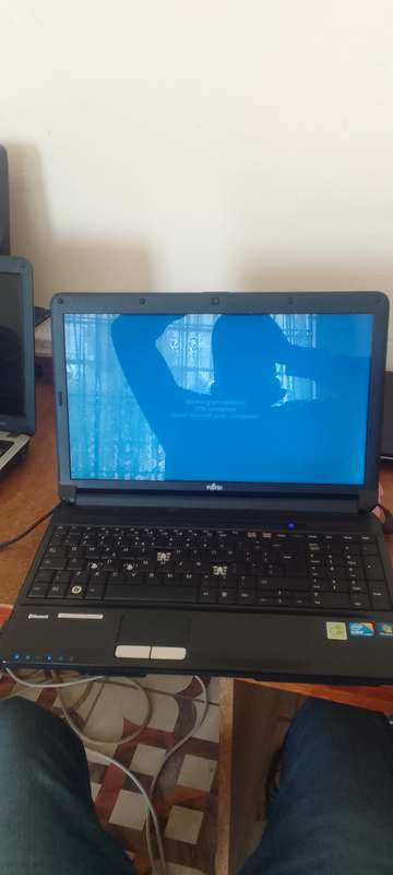 *FUJITSU LIFEBOOK AH530 LAPTOP