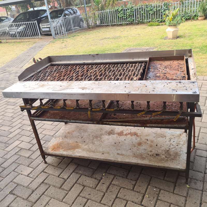 12 Burner Commercial Freestanding Stainless Gas Braai Flame Grill