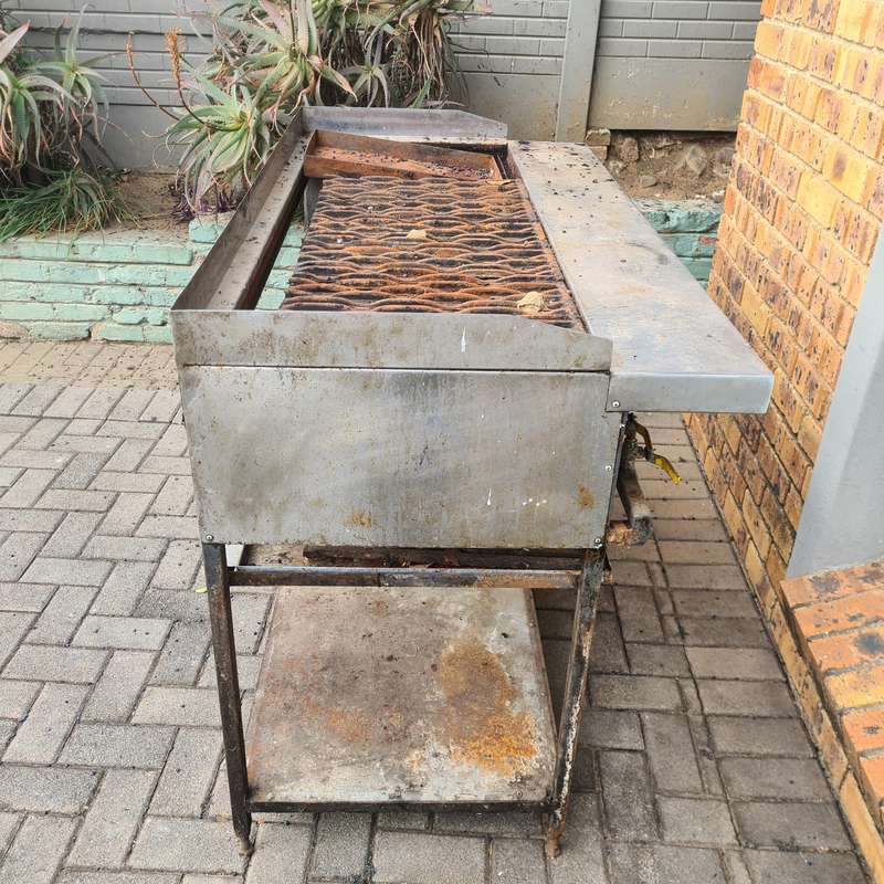 12 Burner Commercial Freestanding Stainless Gas Braai Flame Grill