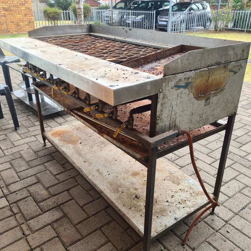 12 Burner Commercial Freestanding Stainless Gas Braai Flame Grill