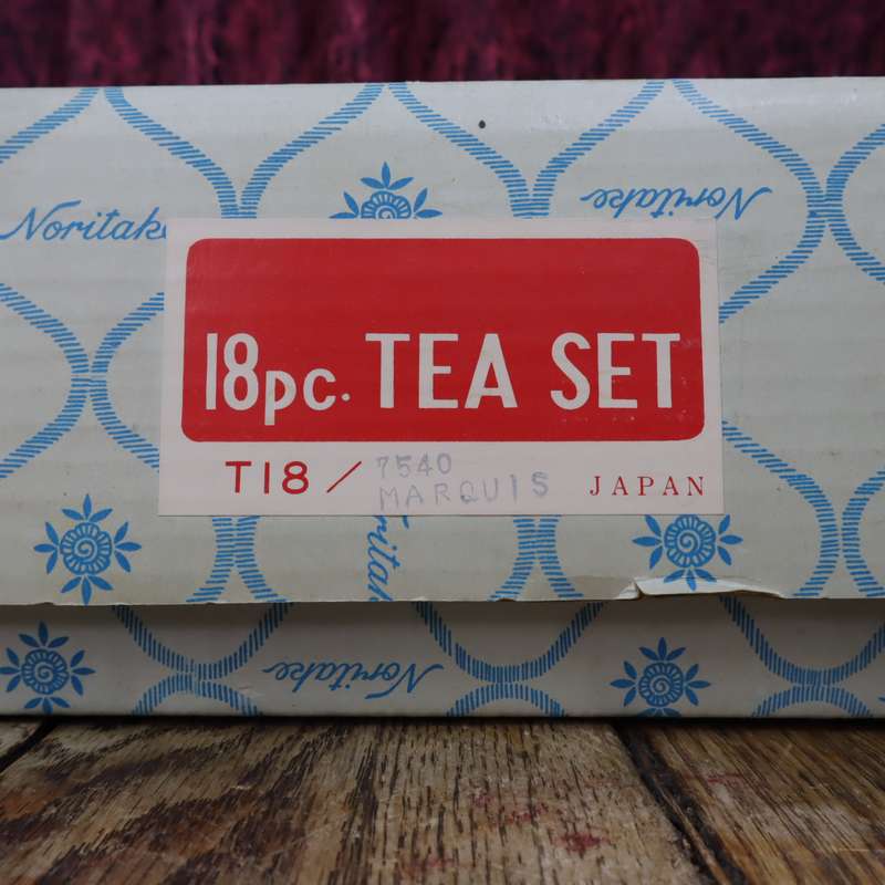 18 Pcs Noritake Ivory China 7540 Marquis Porcelain Tea Set