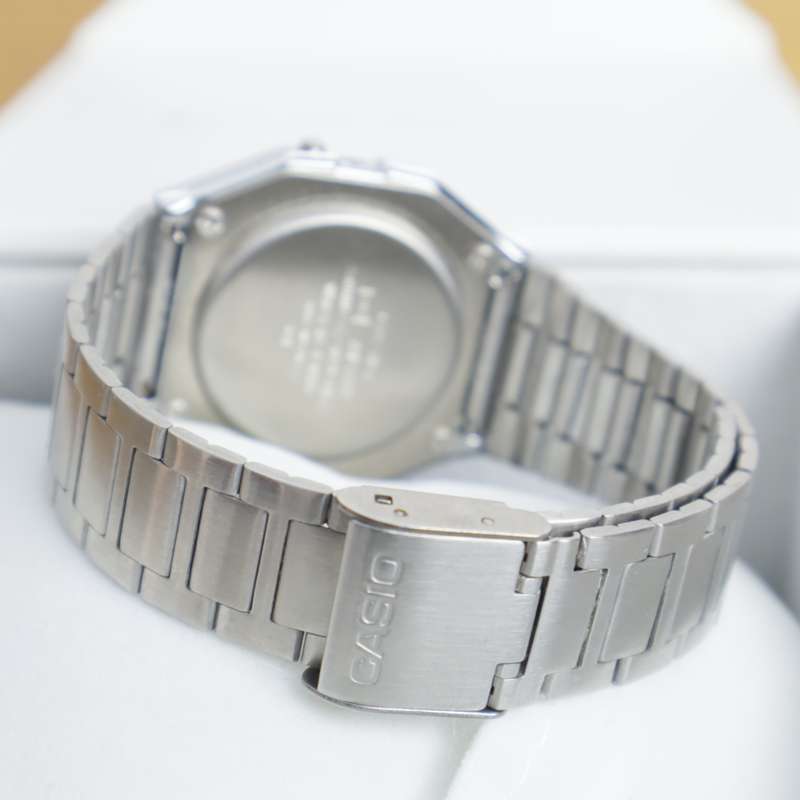 Casio WR - A158WA-1Q Retro Unisex Water Resistant Digital Watch