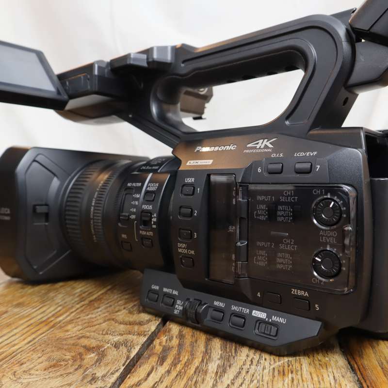 Panasonic AG-UX90 UHD 4K Professional Camcorder - Pre-Owned (SEE DETAILS)