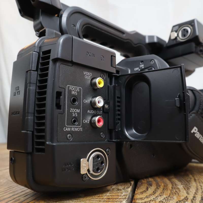 Panasonic AG-UX90 UHD 4K Professional Camcorder - Pre-Owned (SEE DETAILS)