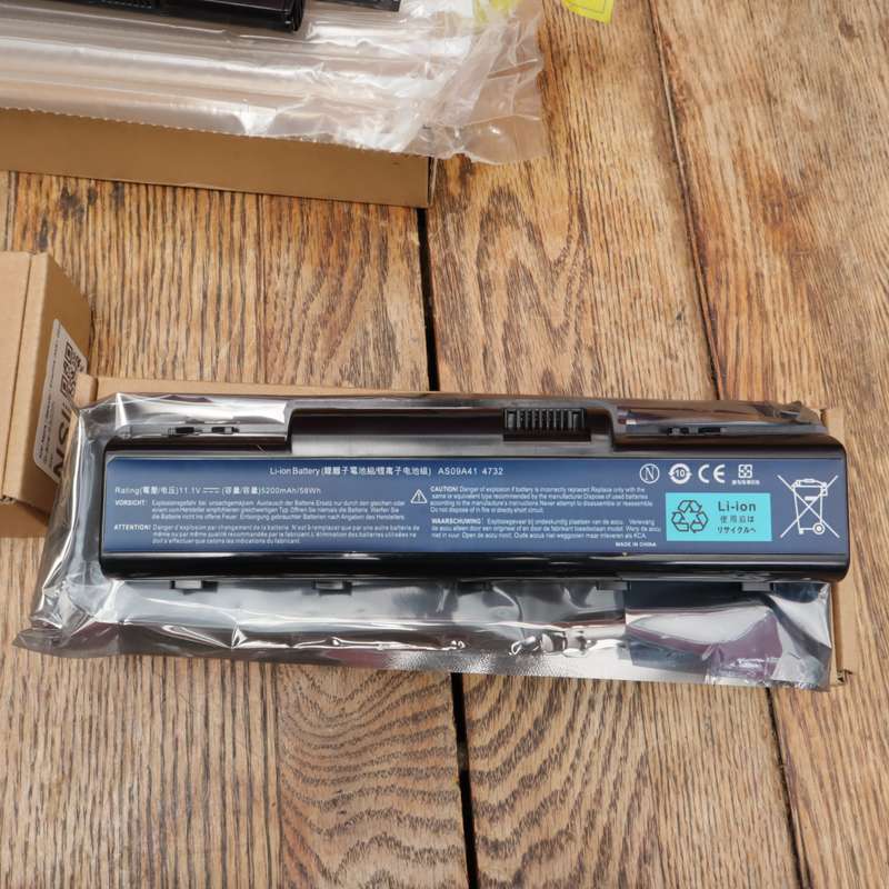 Assorted Batteries for Acer And HP Laptops