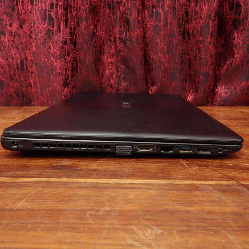 Asus Notebook X550CA Core i5 - 1.8GHz 500GB SSD 4GB RAM 15.6 Inches