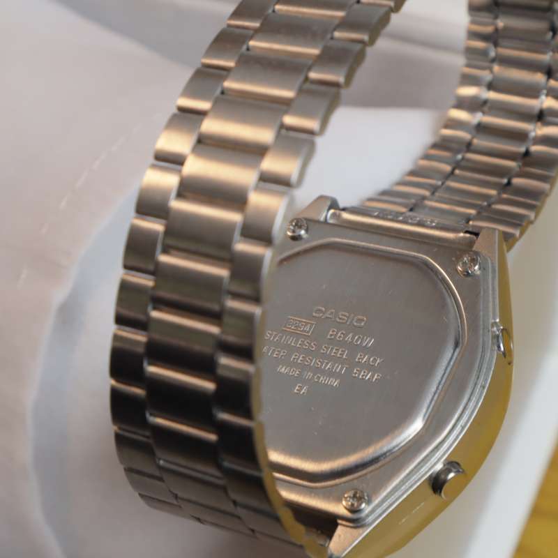 Casio B640WD-1AVDF Retro Unisex Watch