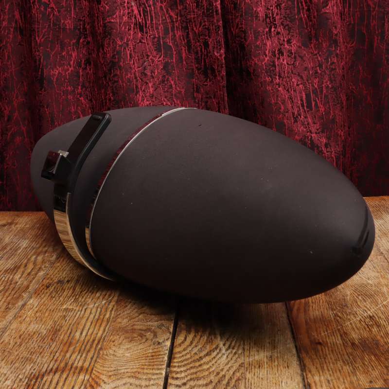 Bowers & Wilkins Zeppelin Air With 30-Pin iPod Dock Connector + 1GB iPod