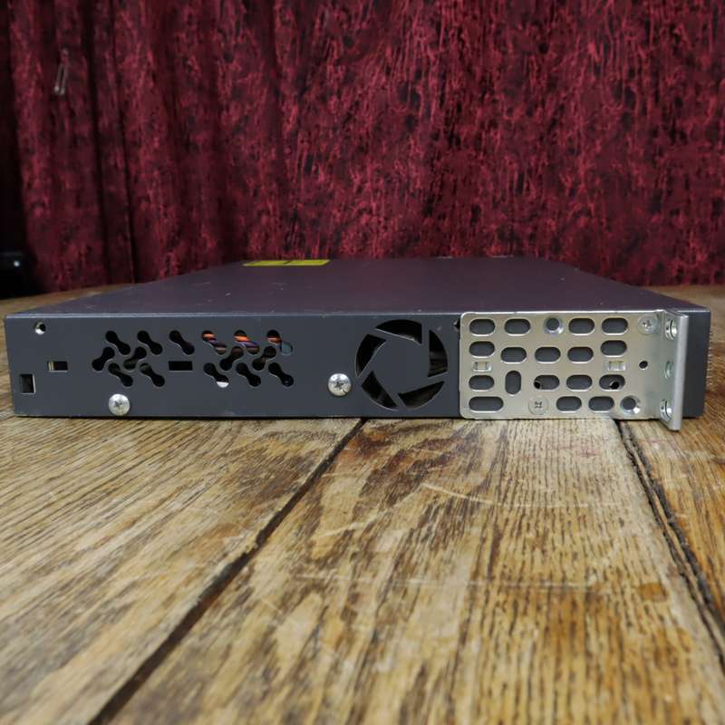 Cisco Catalyst 3560 Series Switch POE 24 - WS-C3560-24PS-S V06 - Pre-Owned