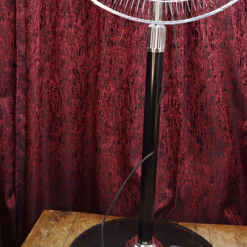 Globe Light - 18" Oscillating Pedestal Standing Fan