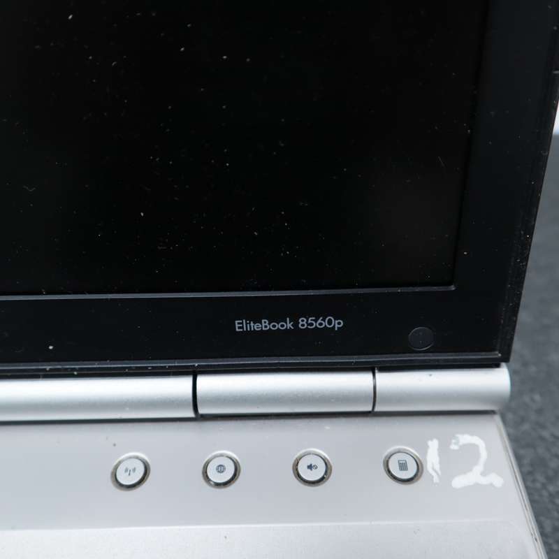 HP EliteBook Laptop PC 8560p - AMD Radeon HD 7400M - CORE I7 - Pre-Owned (SEE DETAILS)