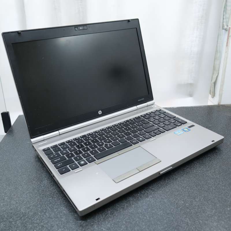 HP EliteBook Laptop PC 8560p - AMD Radeon HD 7400M - CORE I7 - Pre-Owned (SEE DETAILS)