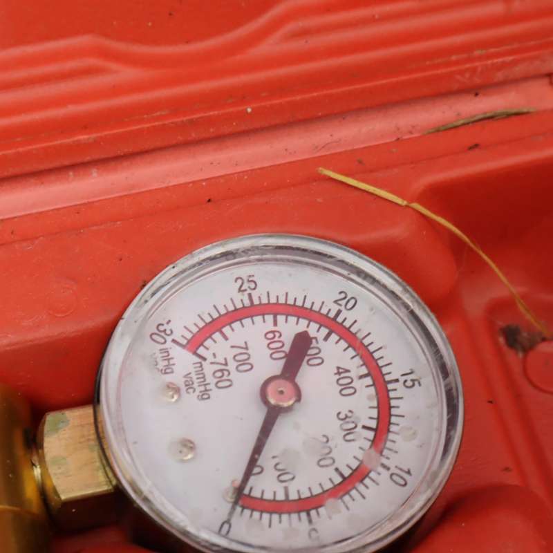 Hand-Held Vacuum Pump Kit For Auto Repairs