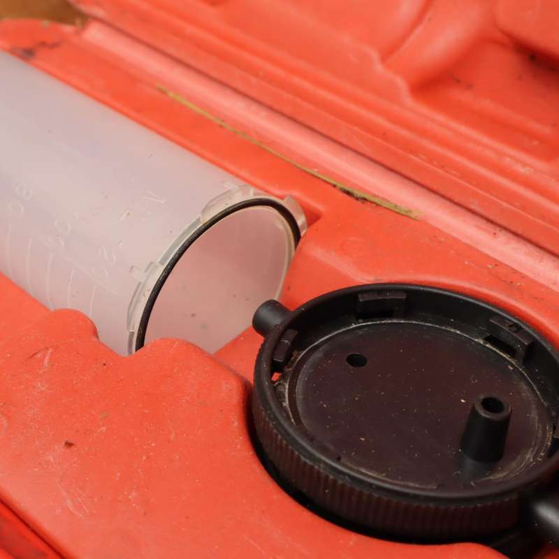 Hand-Held Vacuum Pump Kit For Auto Repairs