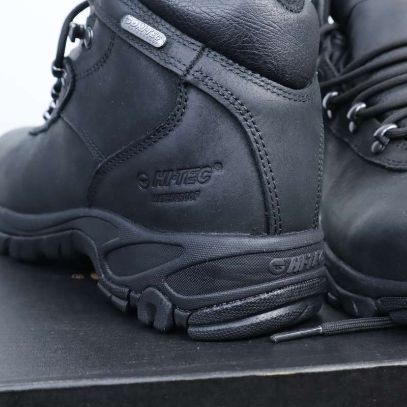 Hi-Tec Altitude V Ultra i WP Wide Leather Shoes (US: 6) (UK: 5) (EU: 38)