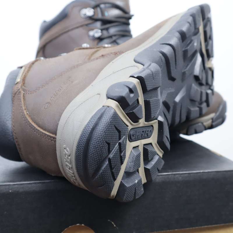 Hi-Tec Altitude V Ultra i WP Women Leather Shoes (US: 7) (UK: 5) (EU: 38)