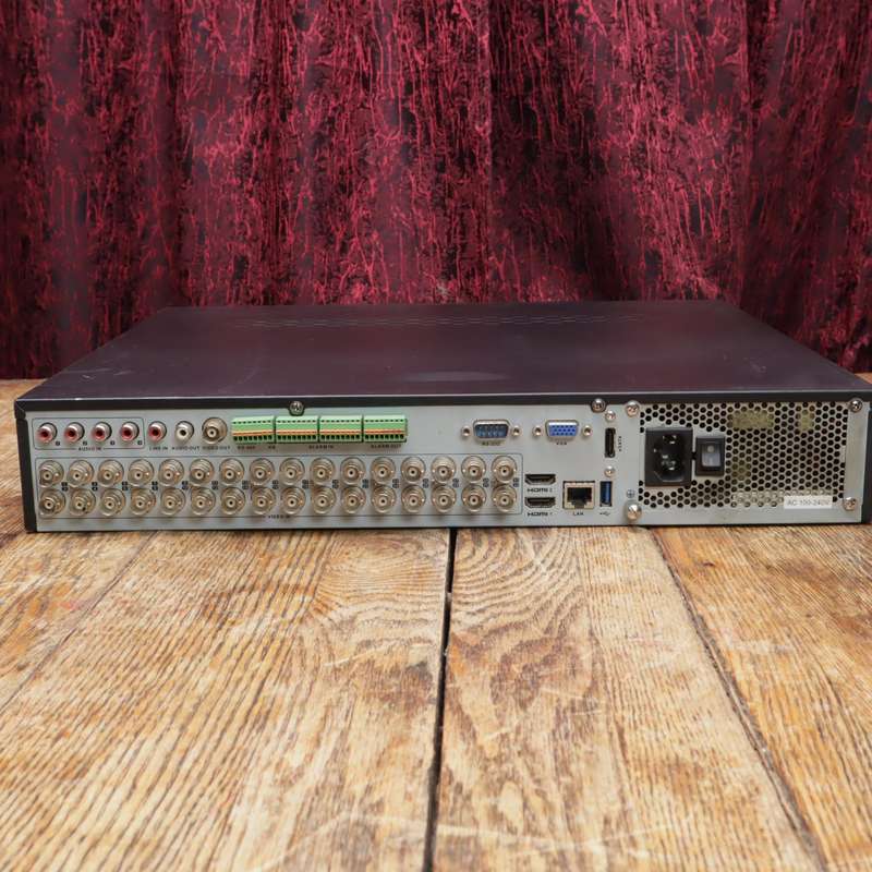 Hikvision DS-7332HQHi-K4 32-Channel Pro DVR 1080p 1.5U H.264