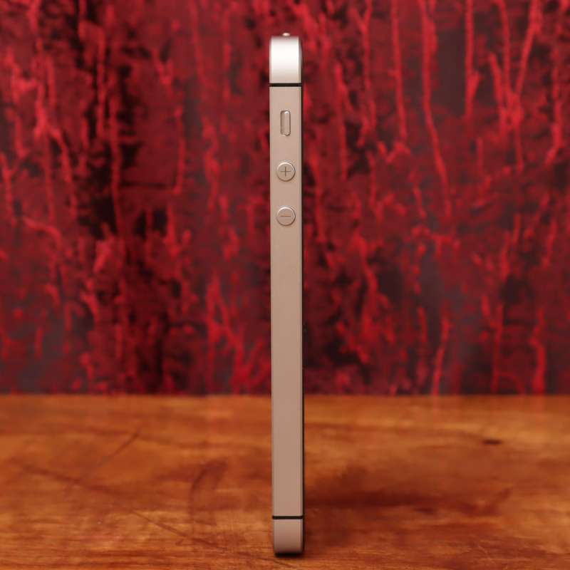 Apple iPhone SE A1723 - 32GB Space Grey