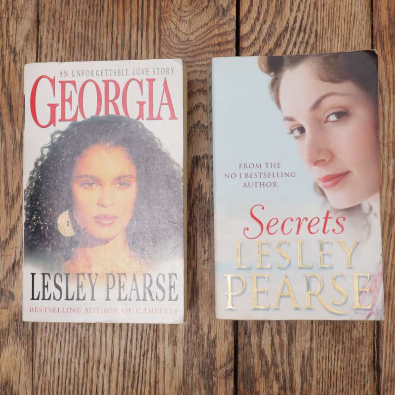 7 Books Collections Authored by LESLEY PEARSE