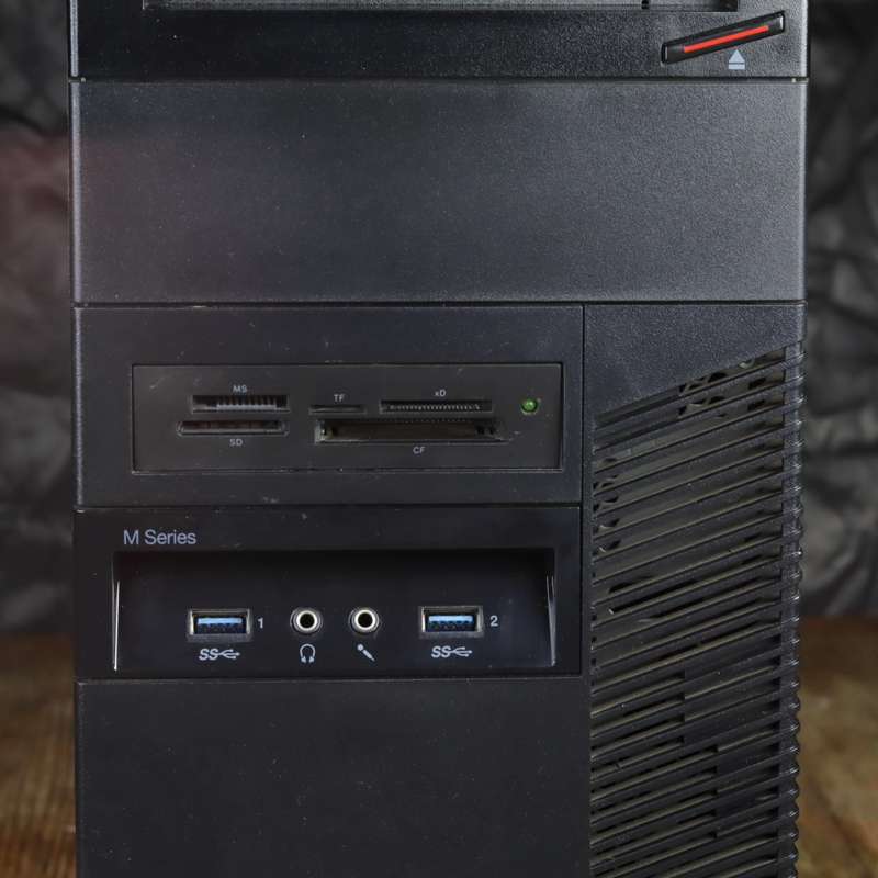 Lenovo 10BE001VSA ThinkCentre M83 | Core i7 - Quad Core| 3.6GHZ | 8GB RAM | 1TB HDD |
