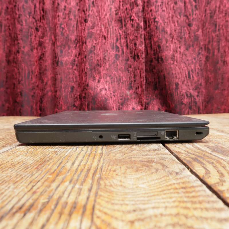 Lenovo ThinkPad X240 Ultrabook Core i5 8GB RAM 500GB 12.5" Display
