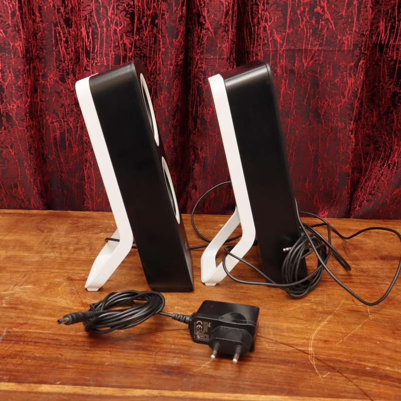 Logitech Z200 Multimedia PC Stereo Speakers Black 10 Watts