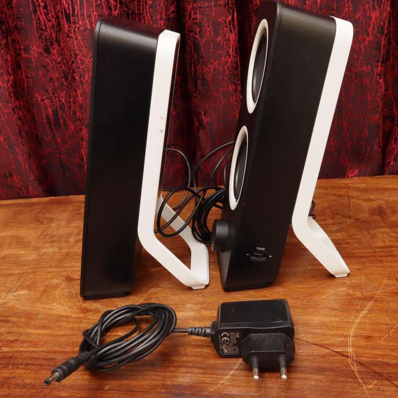 Logitech Z200 Multimedia PC Stereo Speakers Black 10 Watts