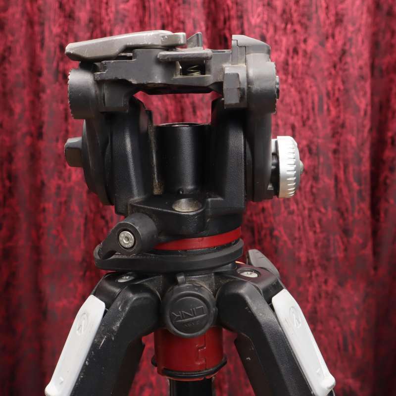 Manfrotto MT190XPRO4 Aluminium Tripod With MHXPRO-2W XPRO Fluid Head