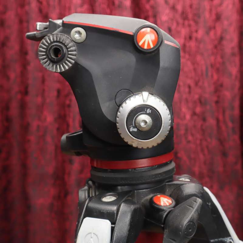 Manfrotto MT190XPRO4 Aluminium Tripod With MHXPRO-2W XPRO Fluid Head