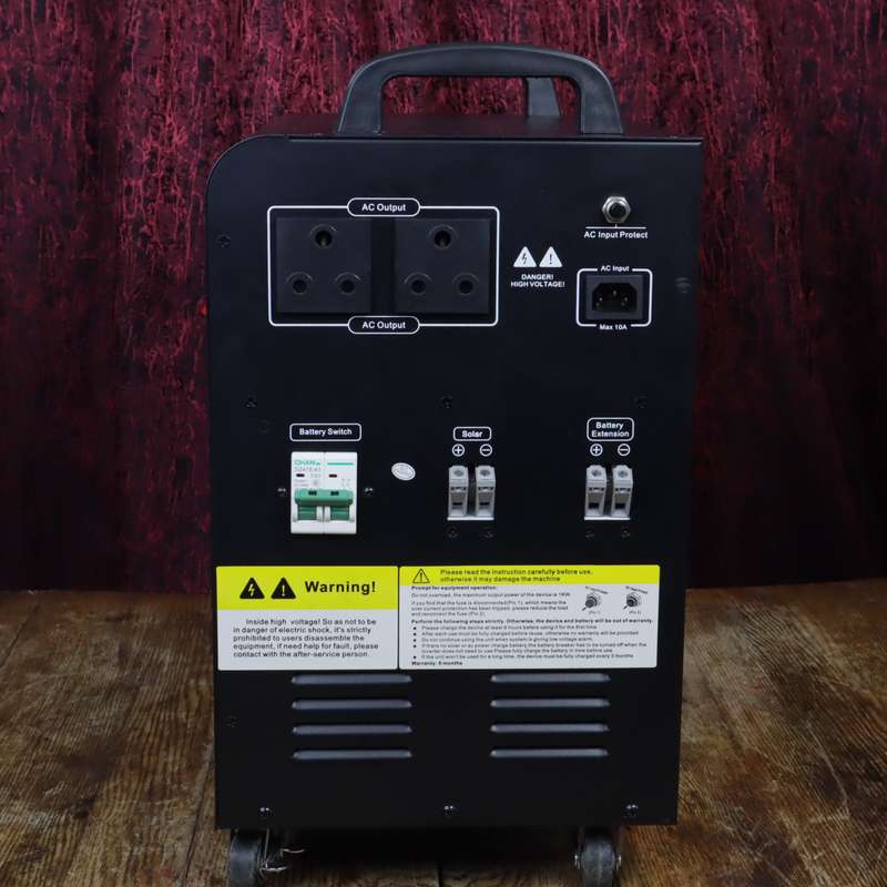 Mecer Pure Sine Wave Inverter with 1x 100Ah Battery and Solar PV Input